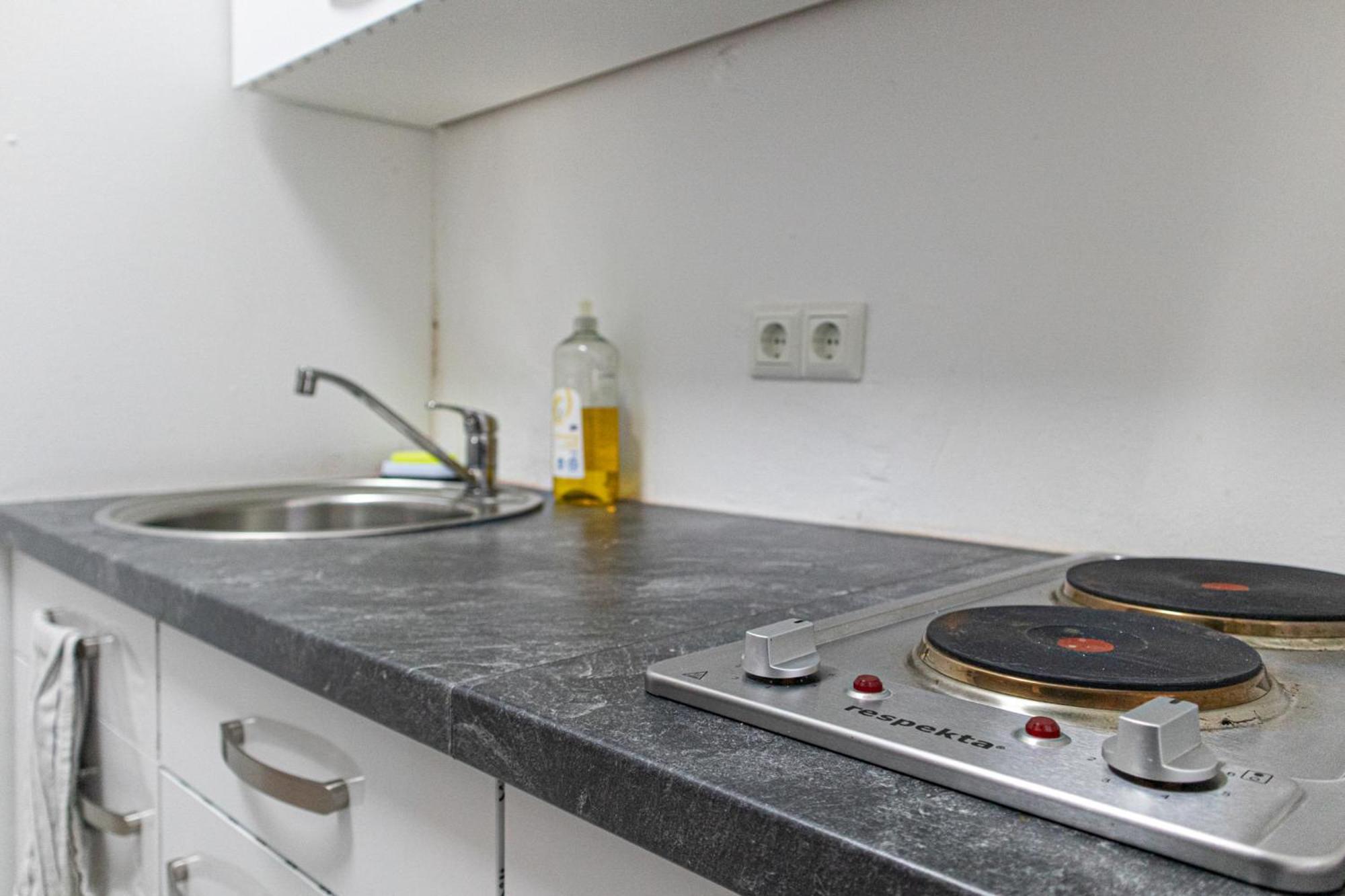 Budget City Stay - Near Wiener Stadthalle Ideal For Longstays Luaran gambar