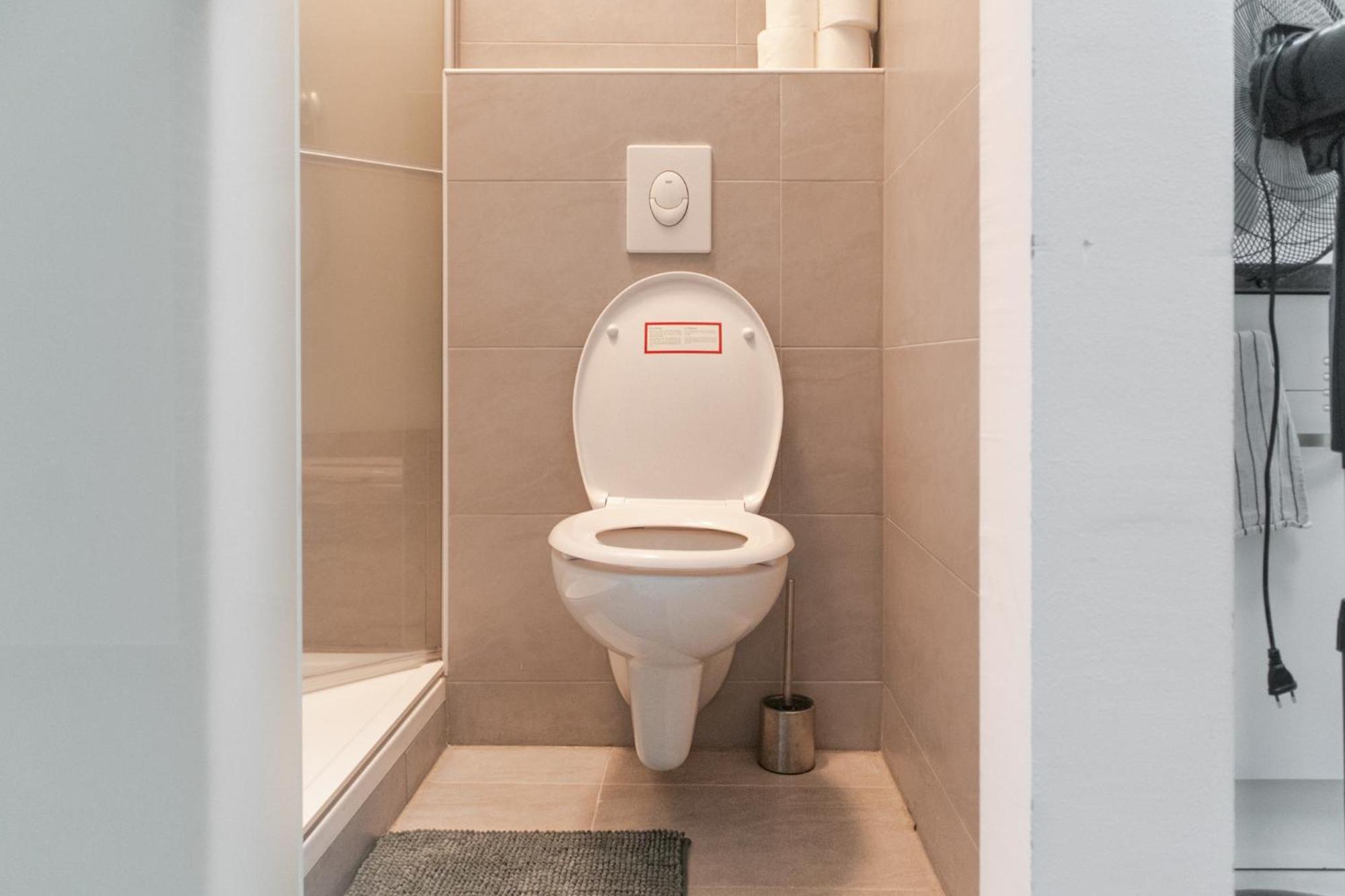 Budget City Stay - Near Wiener Stadthalle Ideal For Longstays Luaran gambar